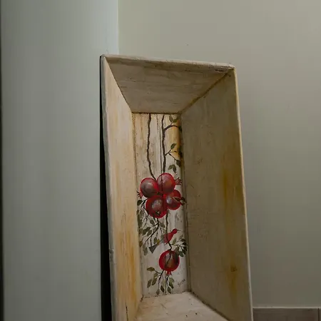 Delphian Colors - Red Edition By Filos Inc